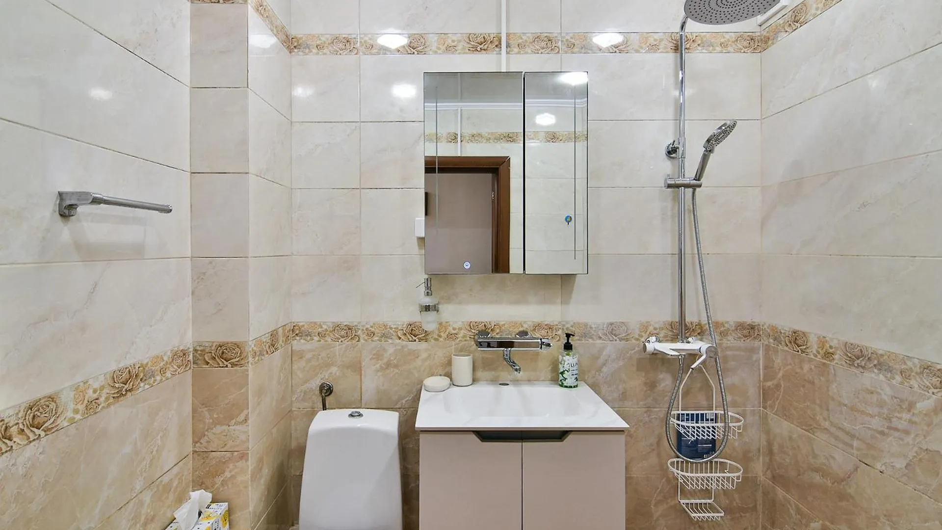 Super Central 2 Bedroom With Ac Varna Apartment