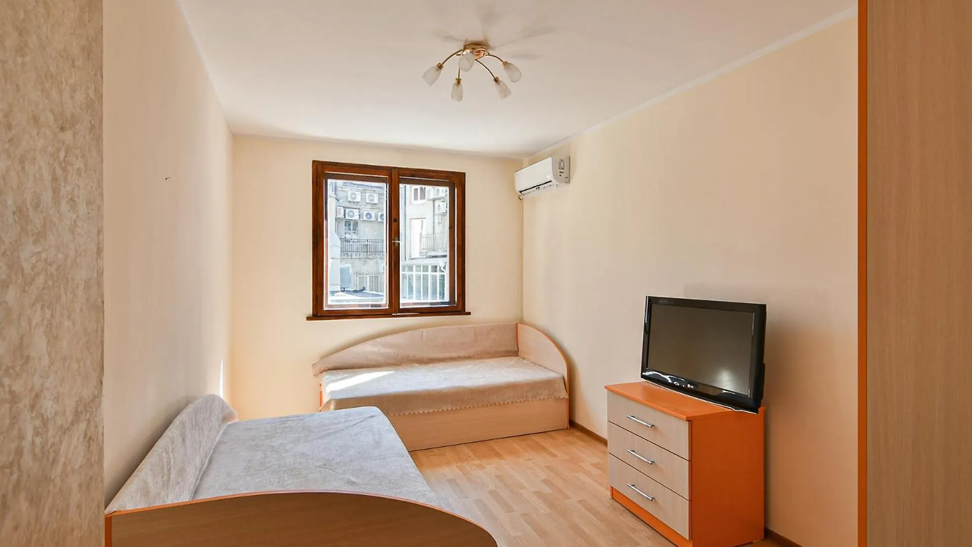 Super Central 2 Bedroom With Ac Varna